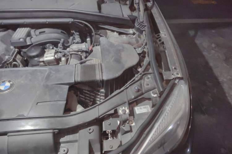 Used BMW X1 2013 sDrive18i Leading Model Engine Bay Left