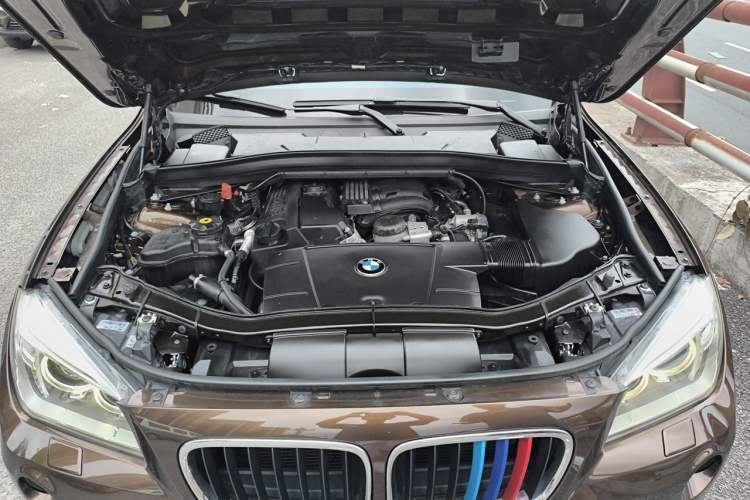 Used BMW X1 2013 sDrive18i Leading Model Engine Bay