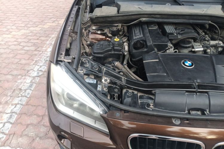 Used BMW X1 2013 sDrive18i Leading Model Engine Bay Right