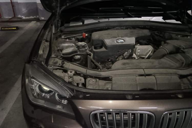 Used BMW X1 2013 xDrive20i X Design Package Engine Bay Right