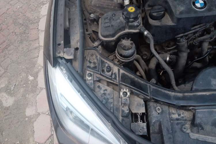 Used BMW X1 2013 xDrive20i X Design Package Engine Bay Right