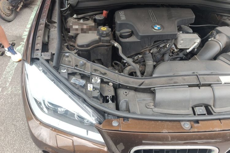 Used BMW X1 2013 sDrive20i Sports Design Package Engine Bay Right