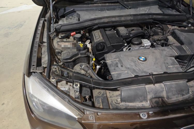 Used BMW X1 2013 sDrive18i Leading Model Engine Bay Right
