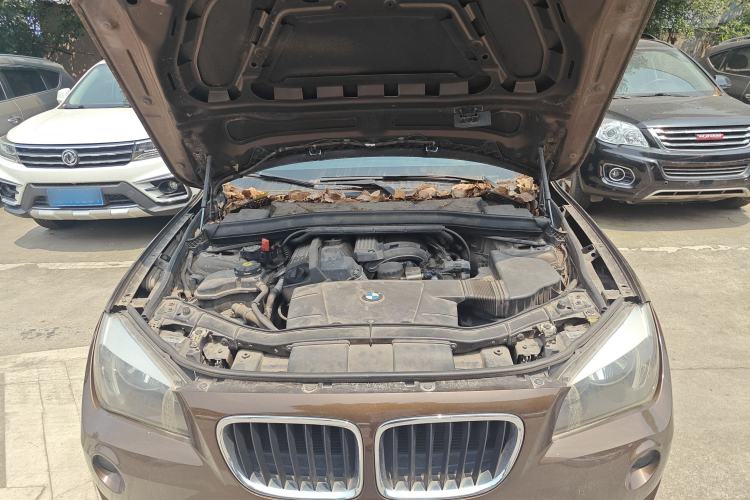 Used BMW X1 2013 sDrive18i Fashion Model Engine Bay