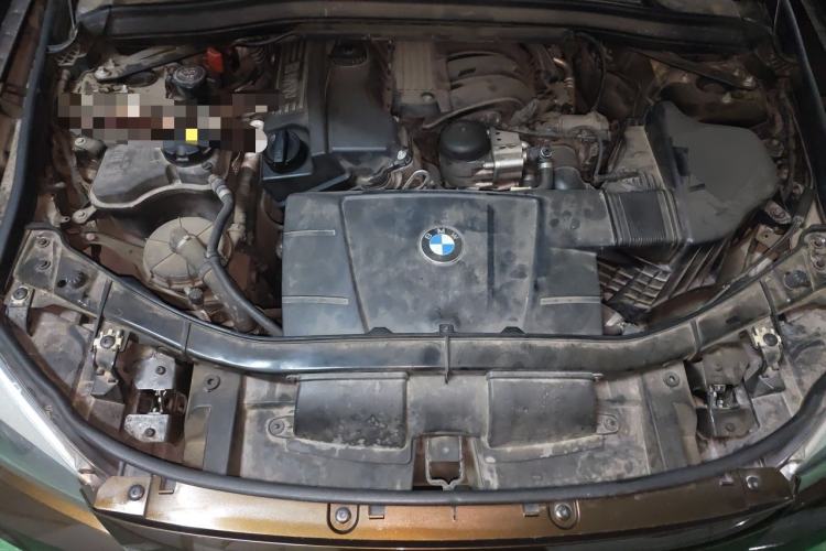 Used BMW X1 2013 sDrive18i Fashion Model Engine Bay