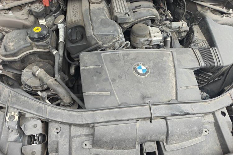 Used BMW X1 2013 sDrive18i Fashion Model Engine Bay