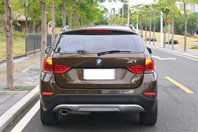 Used BMW X1 2013 sDrive18i manual model Exterior 3