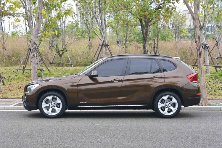 Used BMW X1 2013 sDrive18i manual model Exterior 7