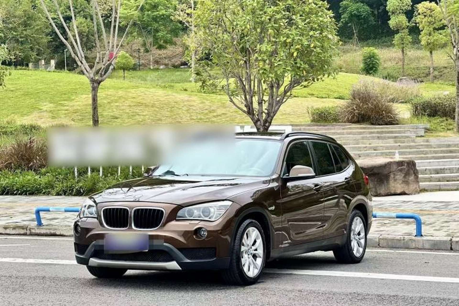 Used BMW X1 2013 sDrive18i Leading Model Front Left 45 Deg