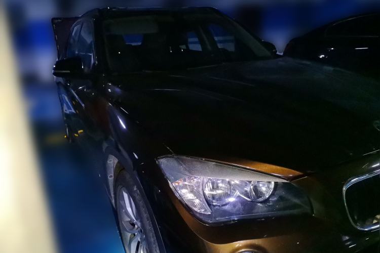 Used BMW X1 2013 sDrive18i Fashion Model Front Right 45 Deg