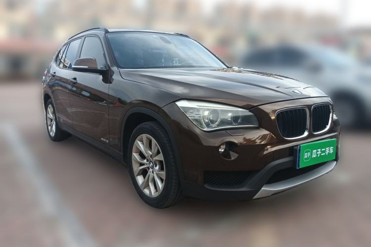 Used BMW X1 2013 sDrive18i Leading Model Front Right 45 Deg