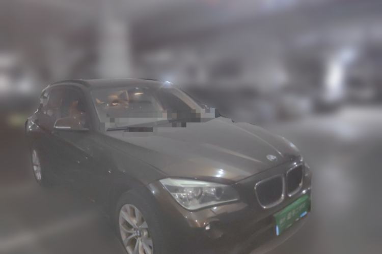 Used BMW X1 2013 sDrive18i Leading Model Front Right 45 Deg
