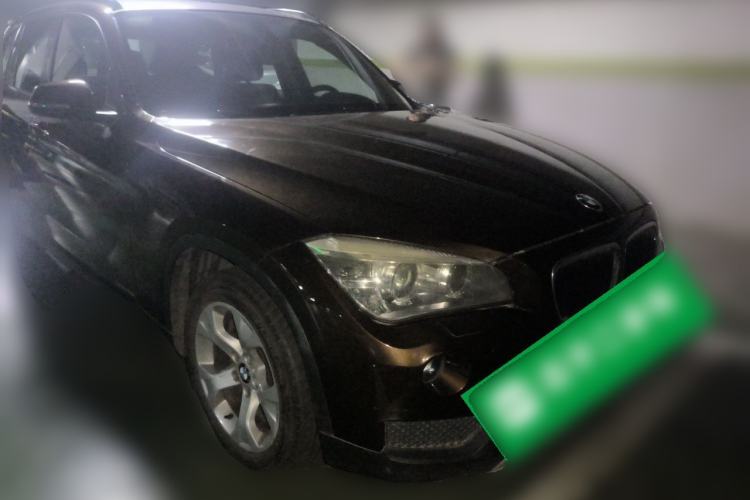 Used BMW X1 2013 sDrive18i Fashion Model Front Right 45 Deg