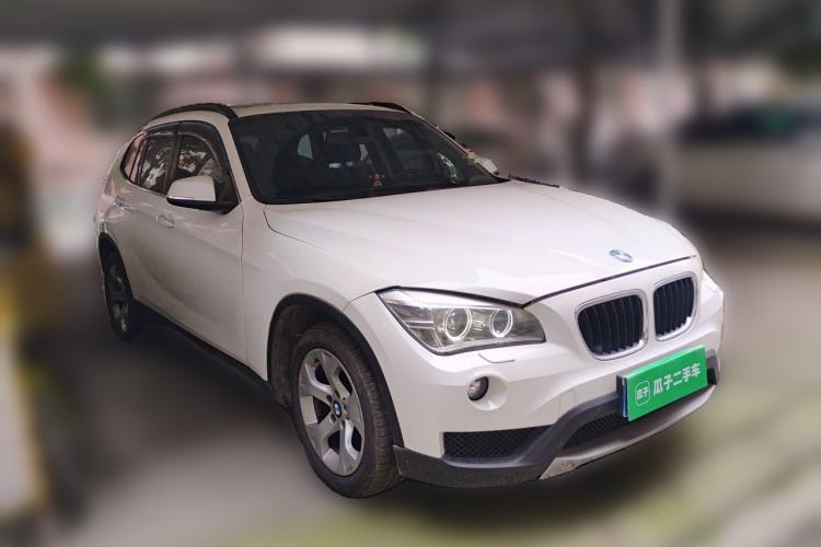 Used BMW X1 2013 sDrive18i Leading Model Front Right 45 Deg