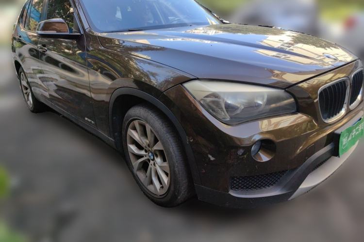 Used BMW X1 2013 sDrive18i Fashion Model Front Right 45 Deg