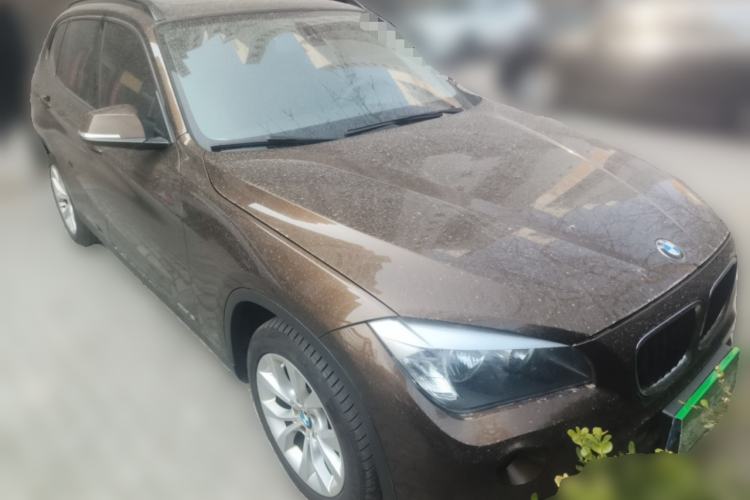 Used BMW X1 2013 sDrive18i Fashion Model Front Right 45 Deg
