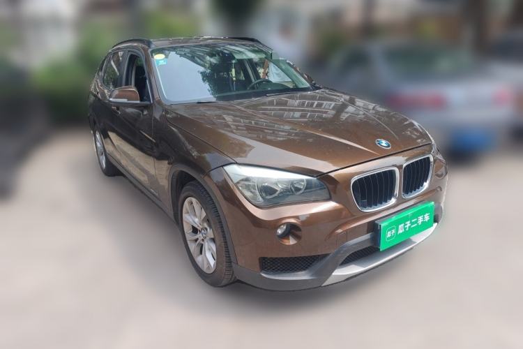 Used BMW X1 2013 sDrive18i Fashion Model Front Right 45 Deg