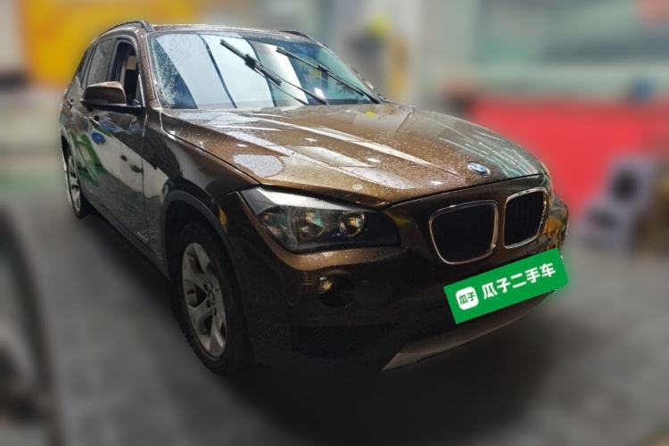 Used BMW X1 2013 sDrive18i Fashion Model Front Right 45 Deg