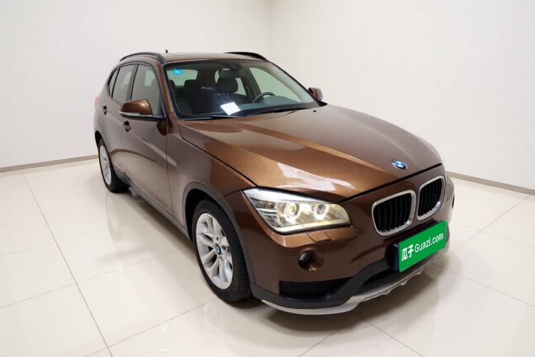 Used BMW X1 2013 sDrive18i Leading Model Front Right 45 Deg