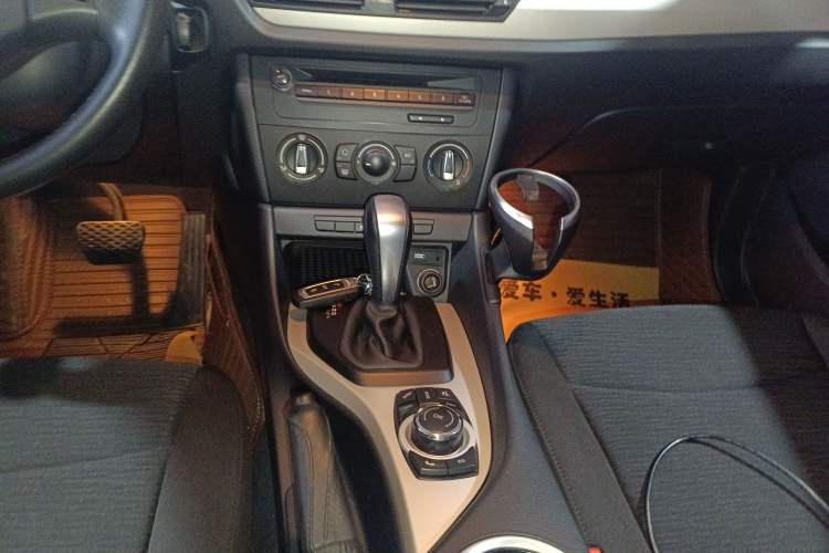 Used BMW X1 2013 sDrive18i Fashion Model Gear Lever
