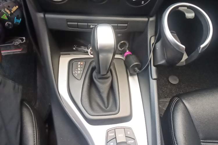 Used BMW X1 2013 sDrive18i Fashion Model Gear Lever