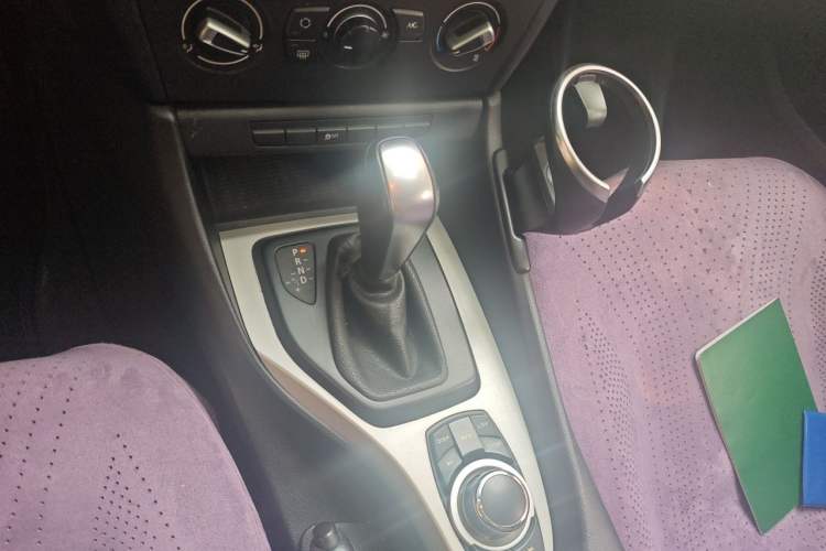 Used BMW X1 2013 sDrive18i Fashion Model Gear Lever