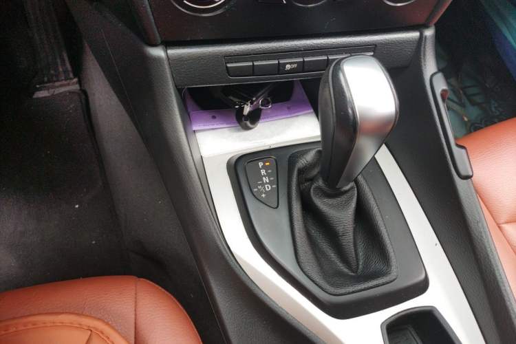 Used BMW X1 2013 sDrive18i Fashion Model Gear Lever