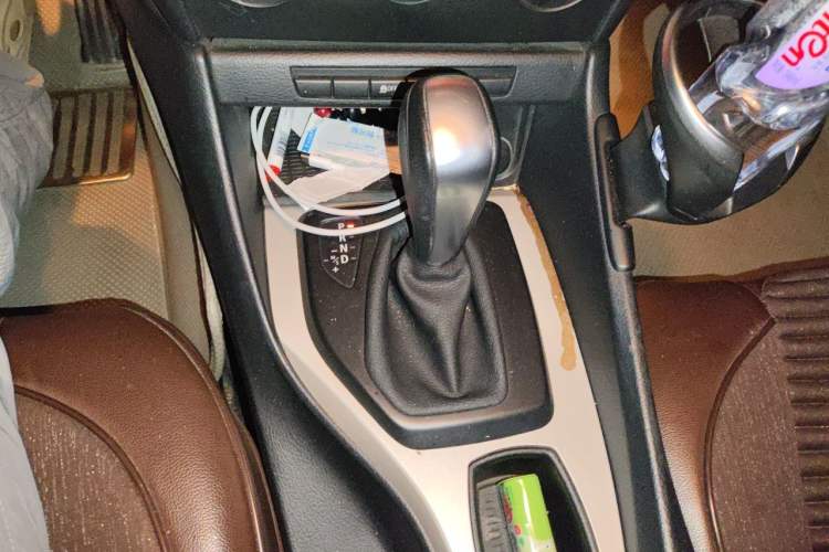 Used BMW X1 2013 sDrive18i Fashion Model Gear Lever
