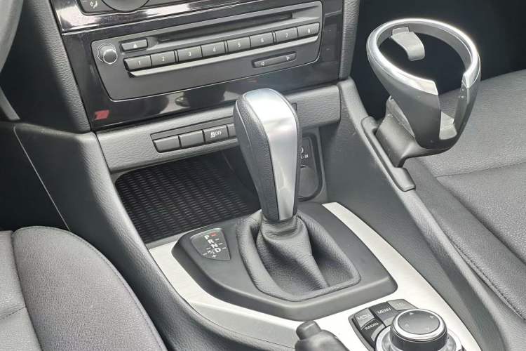 Used BMW X1 2013 sDrive18i Leading Model Gear Lever