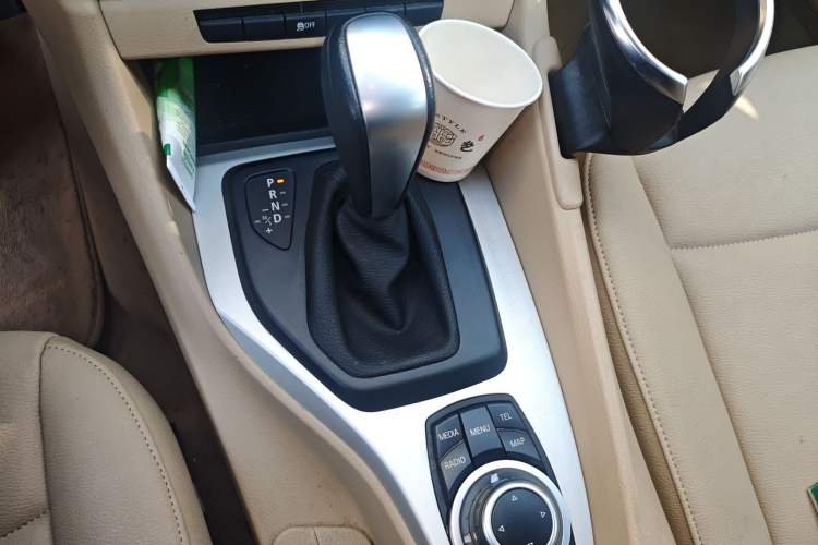 Used BMW X1 2013 sDrive18i Leading Model Gear Lever