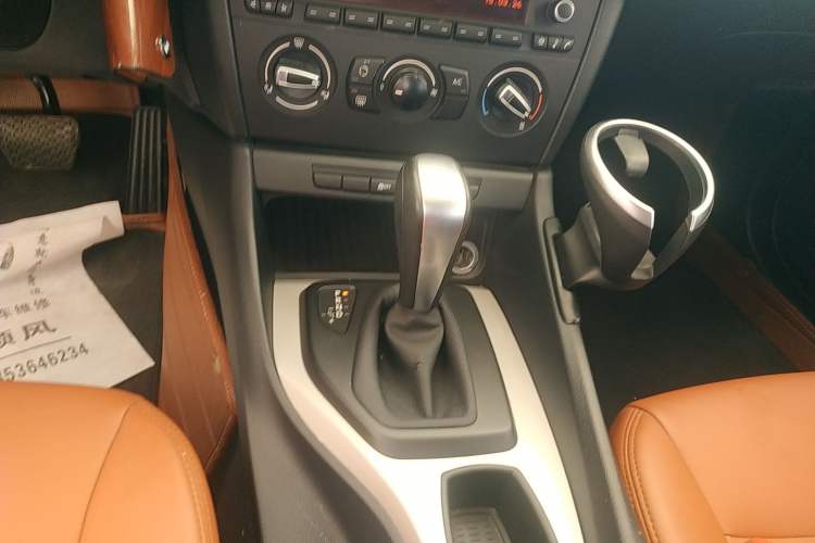 Used BMW X1 2013 sDrive18i Fashion Model Gear Lever