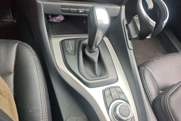 Used BMW X1 2013 sDrive18i Fashion Model Gear Lever