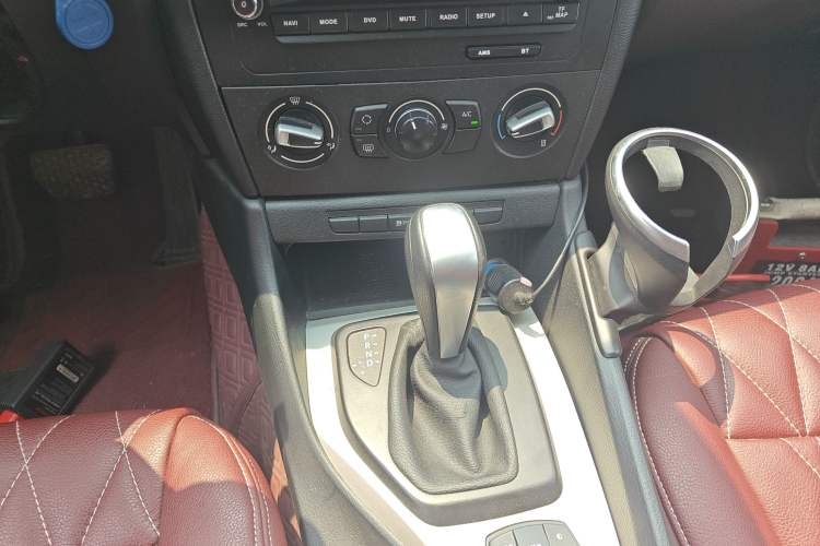 Used BMW X1 2013 sDrive18i Fashion Model Gear Lever