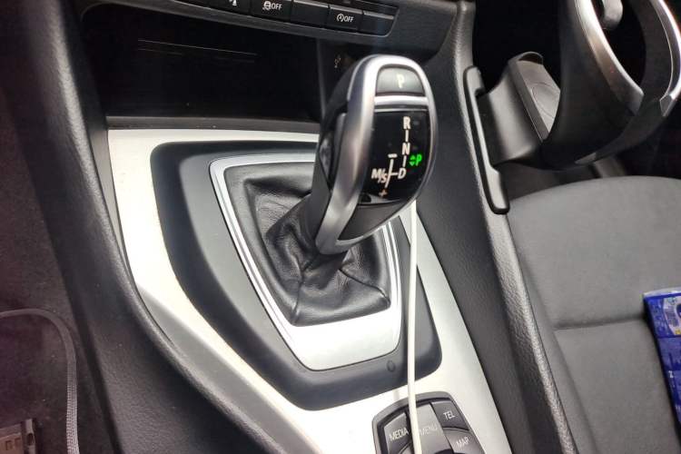 Used BMW X1 2013 sDrive18i Leading Model Gear Lever