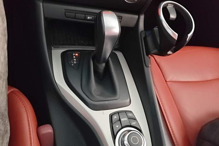 Used BMW X1 2013 sDrive18i Fashion Model Gear Lever