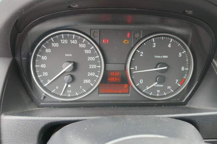 Used BMW X1 2013 sDrive18i Fashion Model Instrument Cluster