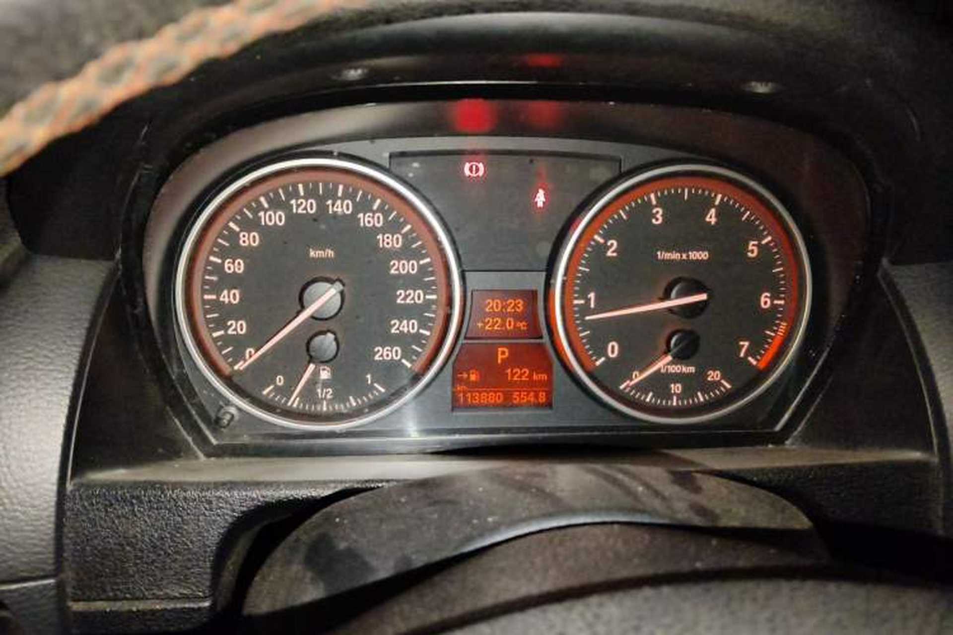 Used BMW X1 2013 sDrive18i Sport Design Package Instrument Cluster