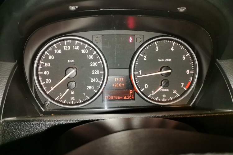 Used BMW X1 2013 sDrive18i Fashion Model Instrument Cluster