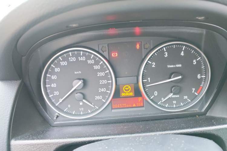 Used BMW X1 2013 sDrive18i Fashion Model Instrument Cluster