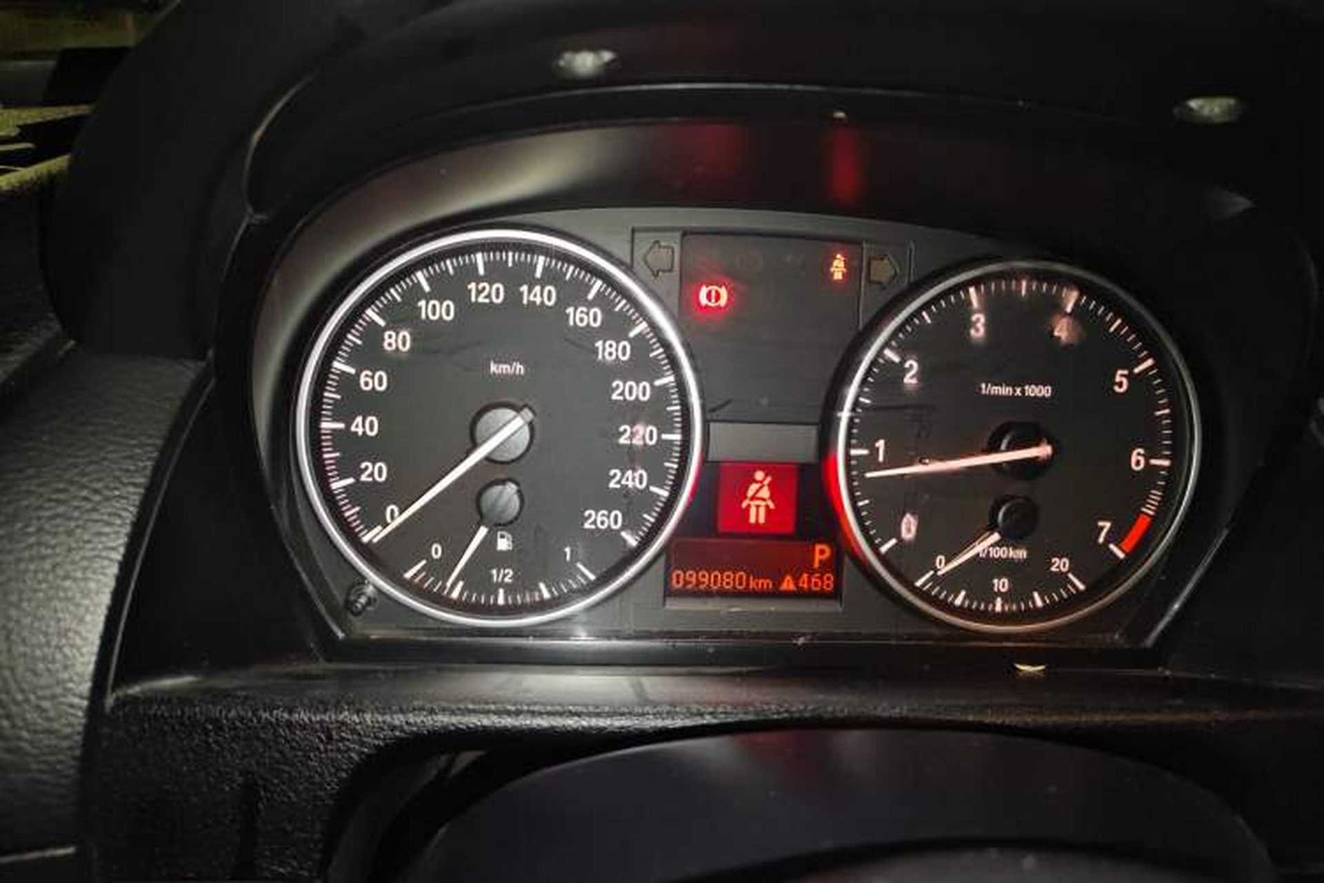 Used BMW X1 2013 sDrive18i Fashion Model Instrument Cluster
