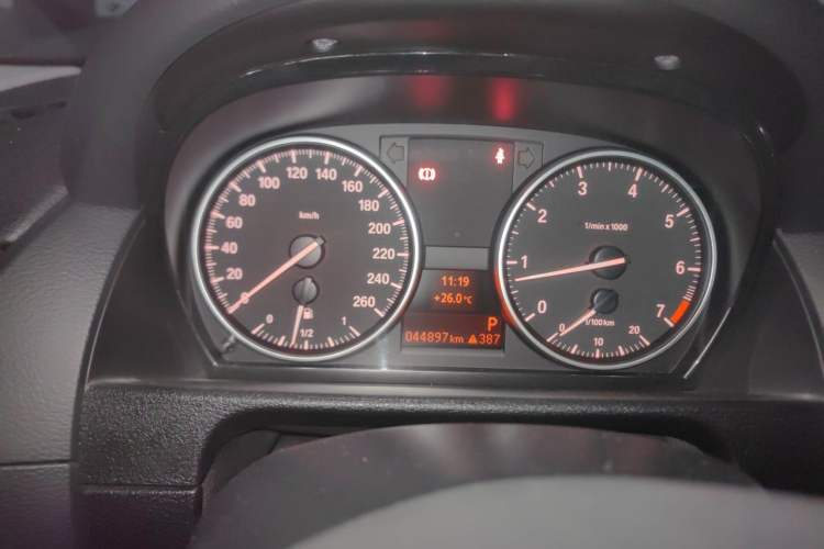 Used BMW X1 2013 sDrive18i Leading Model Instrument Cluster