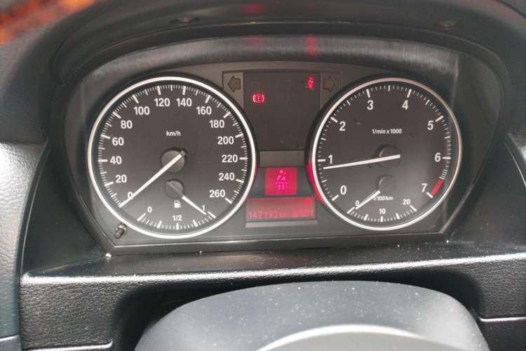 Used BMW X1 2013 sDrive18i Fashion Model Instrument Cluster