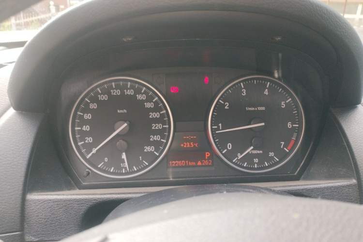 Used BMW X1 2013 sDrive18i Fashion Model Instrument Cluster