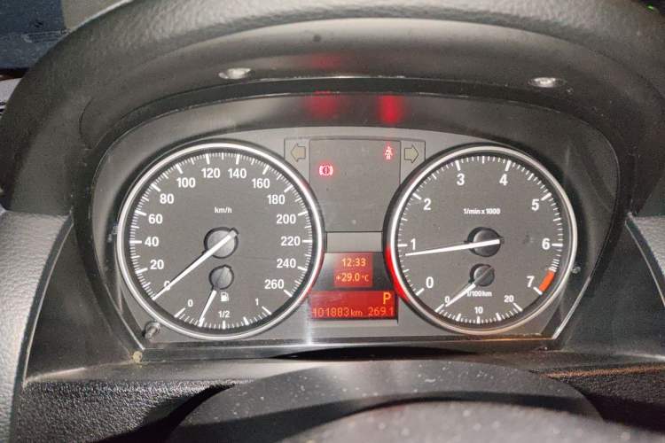 Used BMW X1 2013 sDrive18i Fashion Model Instrument Cluster