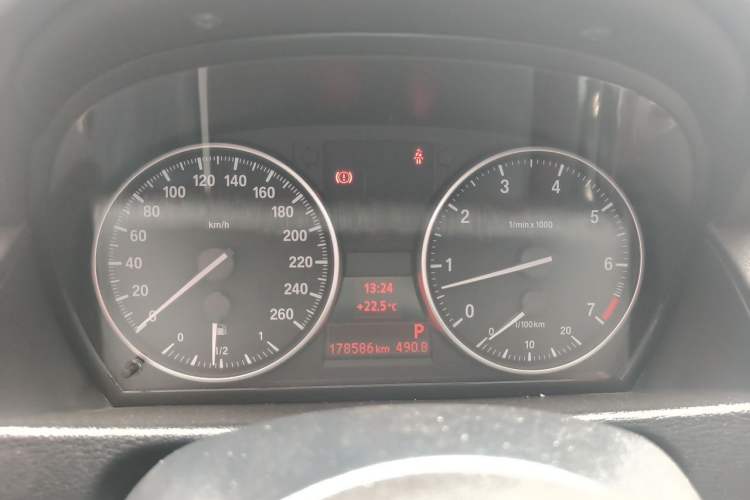 Used BMW X1 2013 sDrive20i Sports Design Package Instrument Cluster