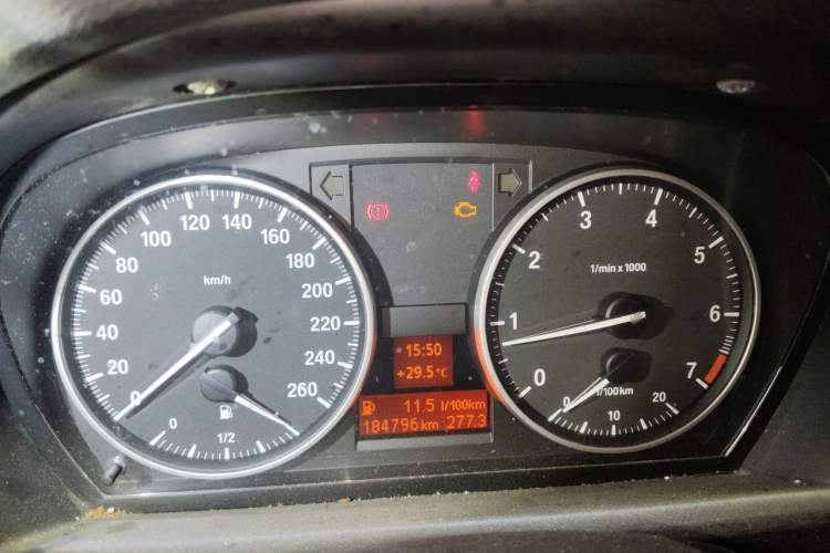 Used BMW X1 2013 sDrive18i manual model Instrument Cluster