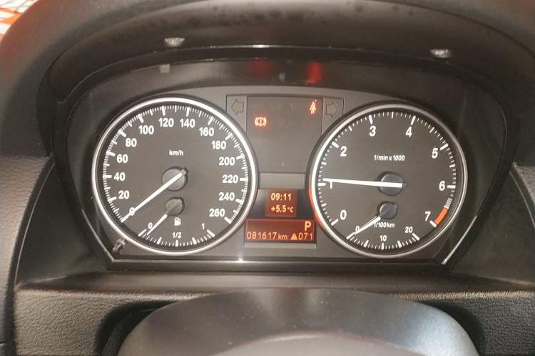 Used BMW X1 2013 sDrive18i Fashion Model Instrument Cluster