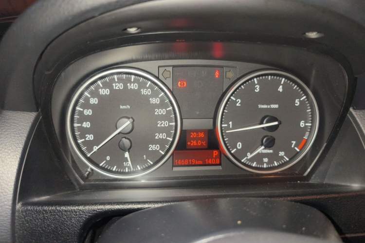 Used BMW X1 2013 sDrive18i Fashion Model Instrument Cluster