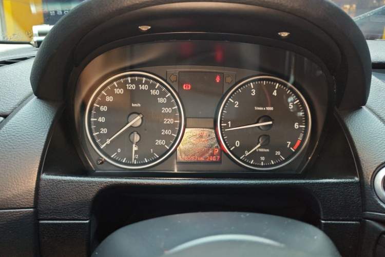 Used BMW X1 2013 sDrive18i Fashion Model Instrument Cluster