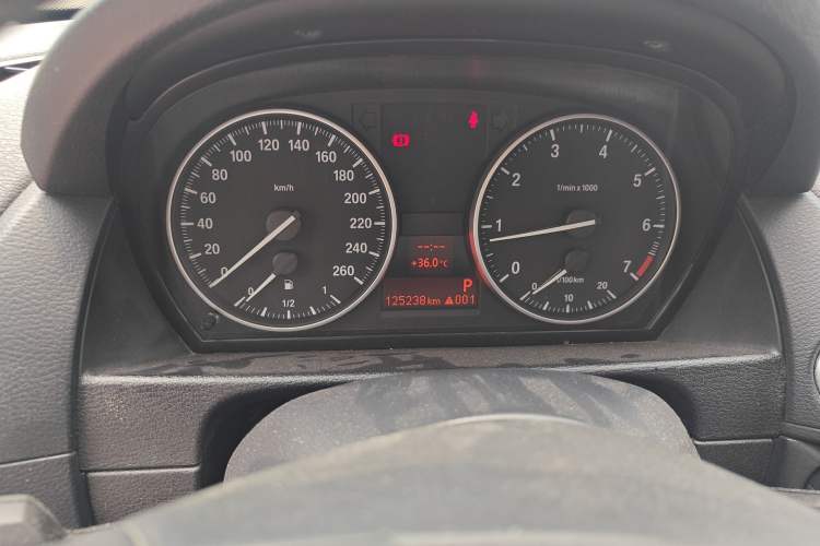 Used BMW X1 2013 sDrive18i Fashion Model Instrument Cluster